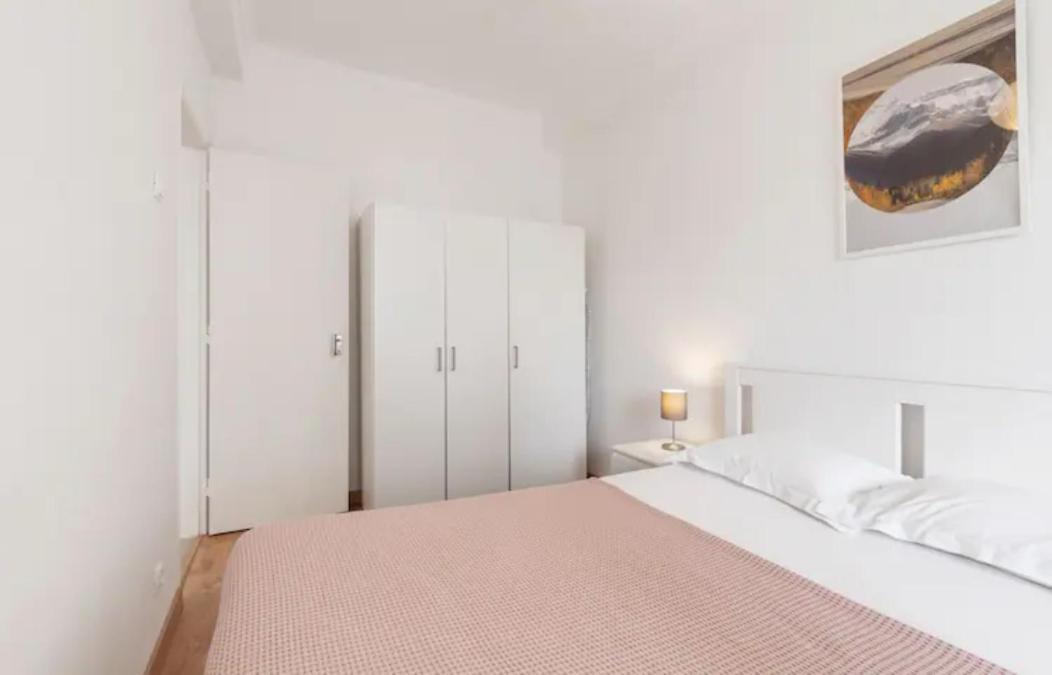 Beautiful 1 Bedroom Apartment Near Benfica Lisboa Exteriér fotografie